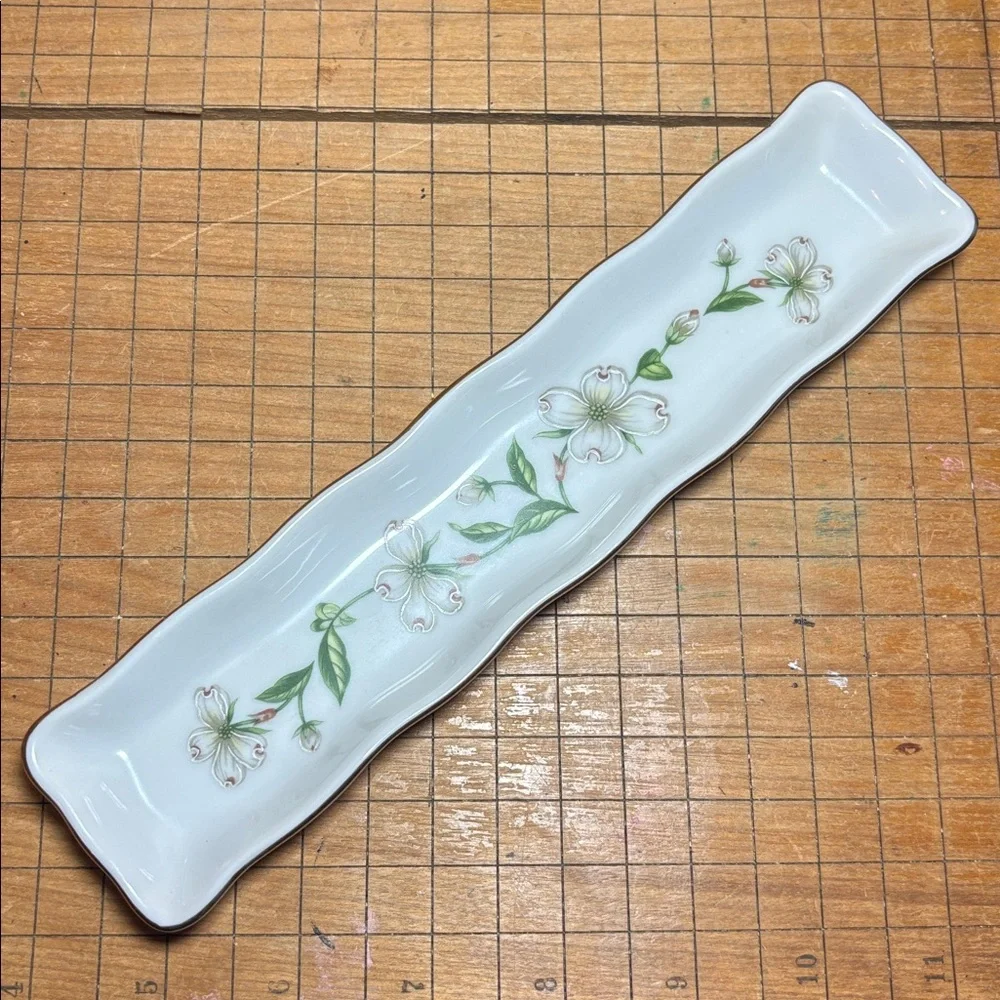 Lefton China 3 Dishes Lily of the Valley Leaf, Dogwood Tray Shape, Floral Design